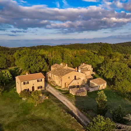 مزرعة للإقامة Borgo Vecchio