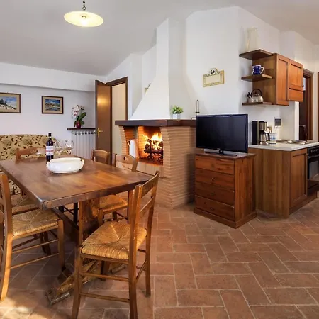 ファームステイ Borgo Vecchio Palazzuolo